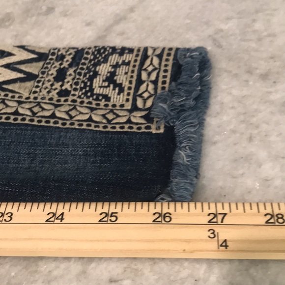 Miss Me Jeans Womens 26 Blue Embroidered Born to Be Boho Ankle Skinny Western - Picture 9 of 12